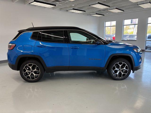 new 2025 Jeep Compass car, priced at $30,875