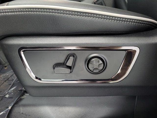 new 2025 Ram 1500 car, priced at $76,456