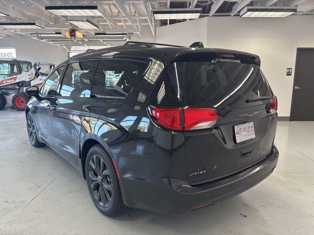 used 2018 Chrysler Pacifica car, priced at $12,000