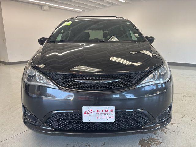 used 2018 Chrysler Pacifica car, priced at $12,000