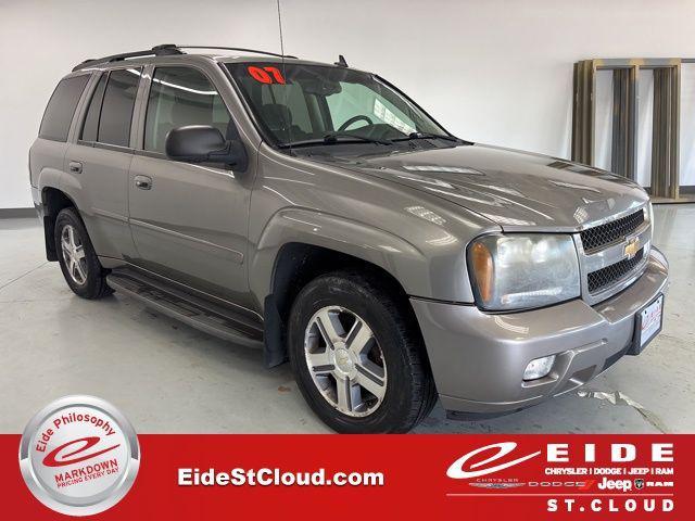 used 2007 Chevrolet TrailBlazer car, priced at $2,500