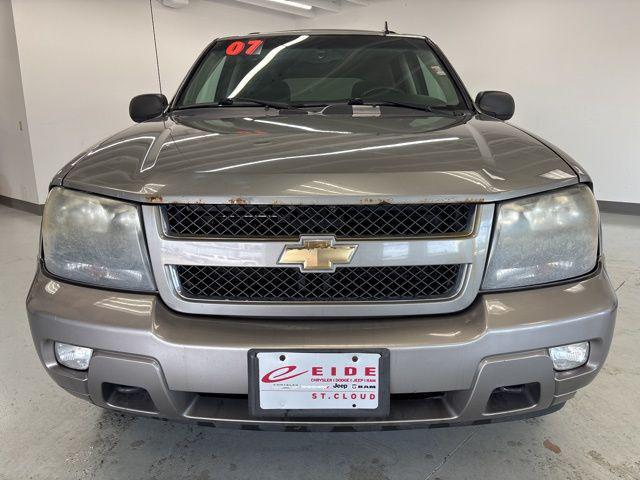 used 2007 Chevrolet TrailBlazer car, priced at $2,500