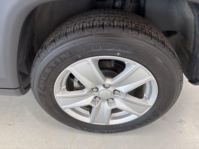 used 2022 Jeep Compass car, priced at $21,500