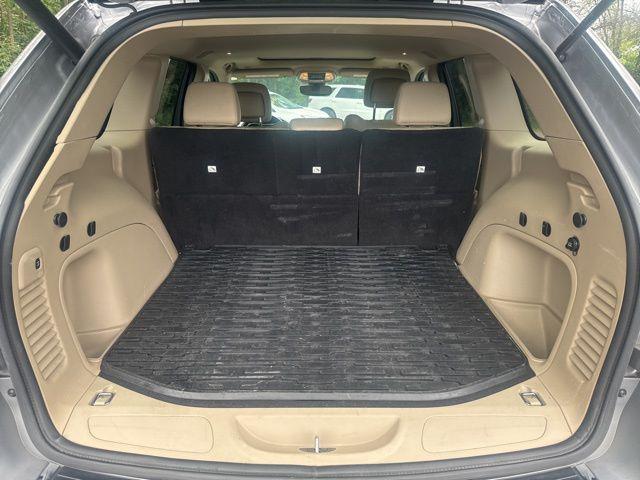 used 2021 Jeep Grand Cherokee car, priced at $25,000