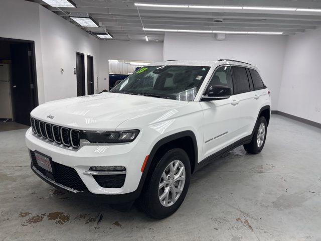 used 2023 Jeep Grand Cherokee car, priced at $33,000
