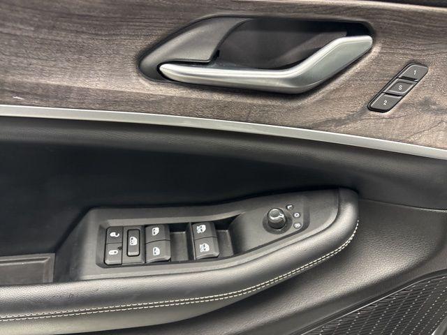 used 2023 Jeep Grand Cherokee car, priced at $33,000