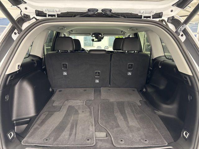 used 2023 Jeep Grand Cherokee car, priced at $33,000