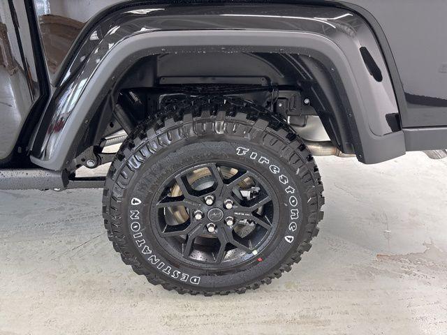 new 2025 Jeep Gladiator car, priced at $46,542