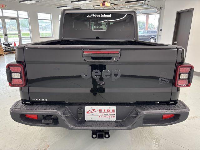 new 2025 Jeep Gladiator car, priced at $46,542