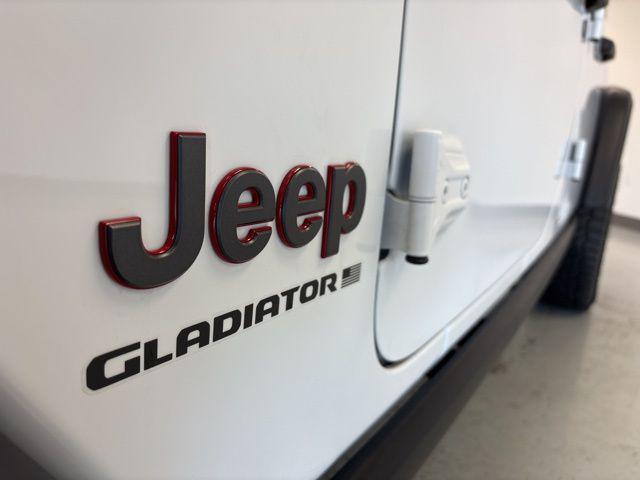 new 2024 Jeep Gladiator car, priced at $43,294