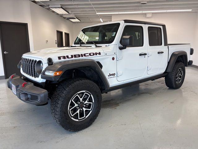 new 2024 Jeep Gladiator car, priced at $43,294