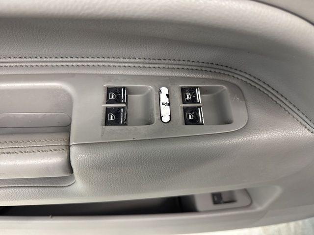 used 2006 Volkswagen Touareg car, priced at $6,000