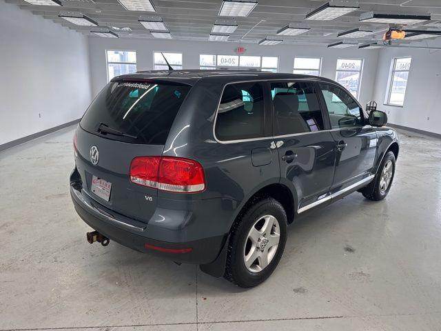 used 2006 Volkswagen Touareg car, priced at $6,000