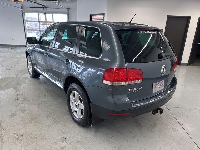 used 2006 Volkswagen Touareg car, priced at $6,000