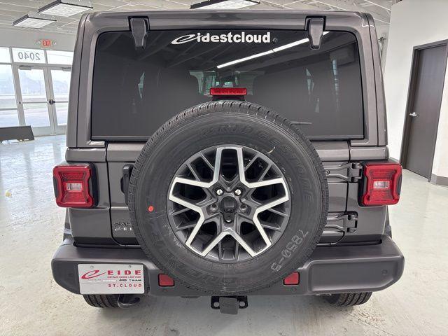 new 2025 Jeep Wrangler car, priced at $54,335