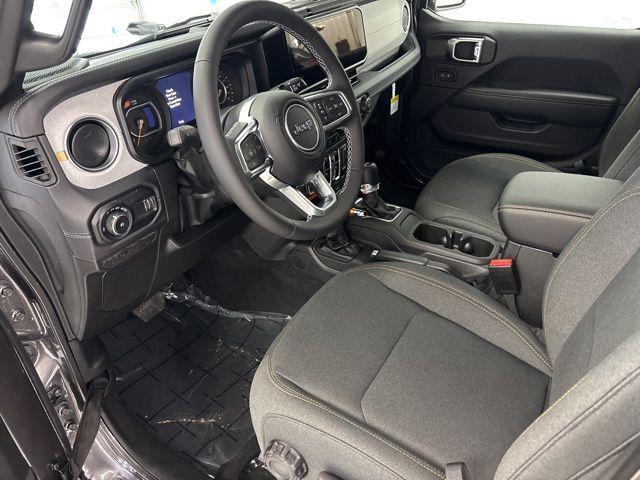 new 2025 Jeep Wrangler car, priced at $54,335