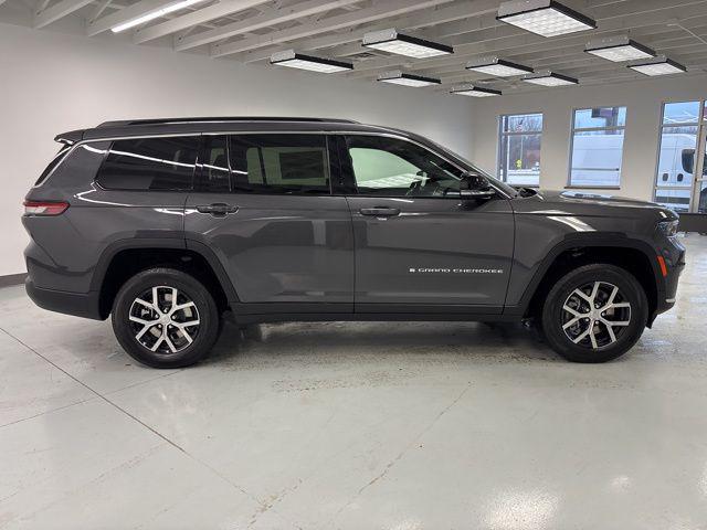 new 2025 Jeep Grand Cherokee L car, priced at $49,014