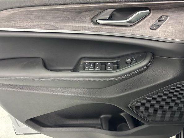 new 2025 Jeep Grand Cherokee car, priced at $41,855