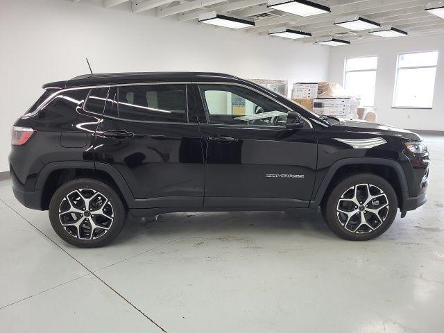new 2025 Jeep Compass car, priced at $29,376