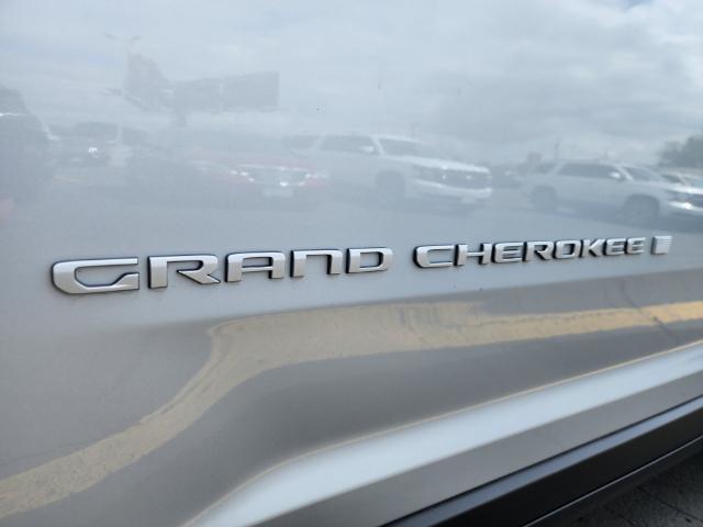 new 2024 Jeep Grand Cherokee L car, priced at $40,201