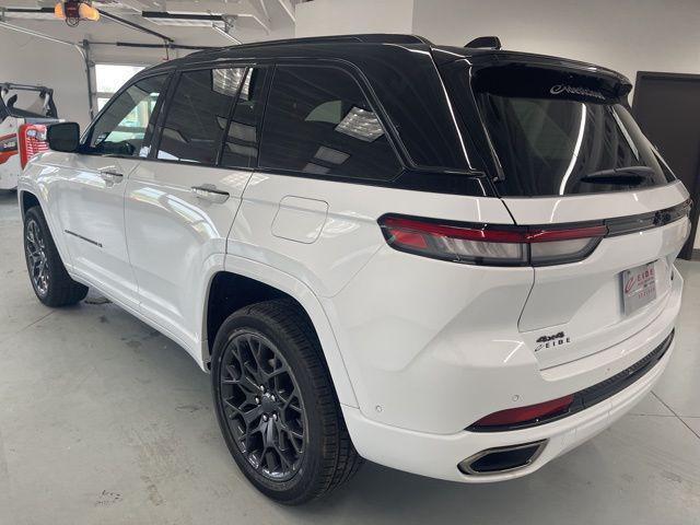 new 2025 Jeep Grand Cherokee car, priced at $60,622