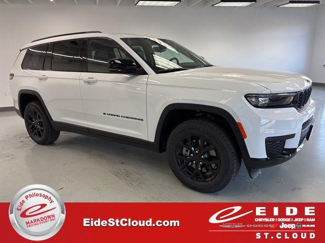 new 2024 Jeep Grand Cherokee L car, priced at $38,697