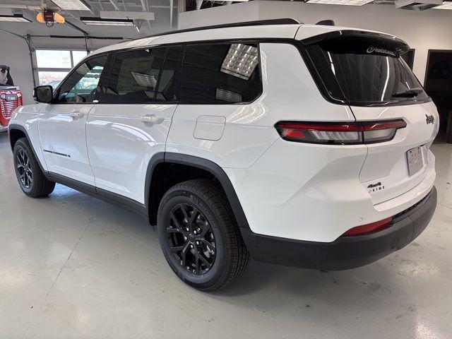 new 2024 Jeep Grand Cherokee L car, priced at $39,197