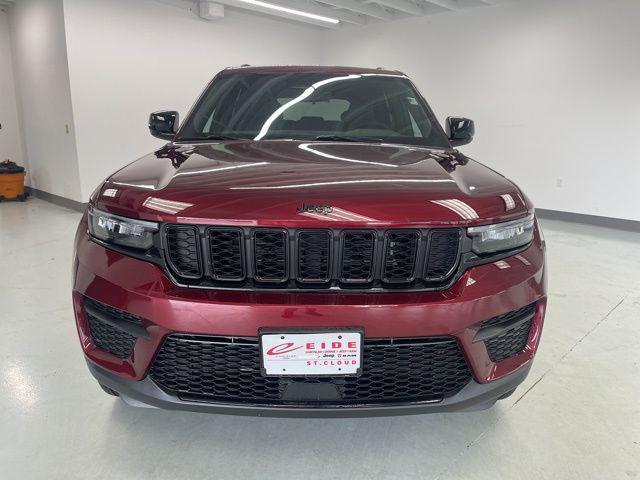new 2025 Jeep Grand Cherokee car, priced at $42,854