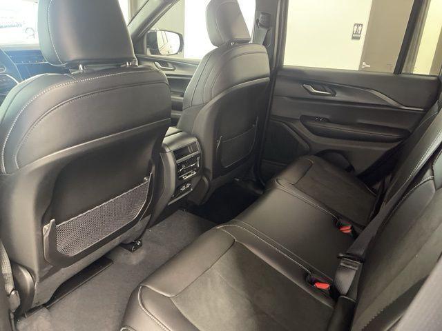 new 2025 Jeep Grand Cherokee car, priced at $42,854