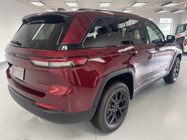 new 2025 Jeep Grand Cherokee car, priced at $42,854