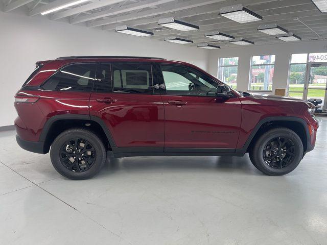new 2025 Jeep Grand Cherokee car, priced at $42,854