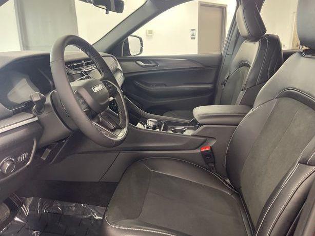 new 2025 Jeep Grand Cherokee car, priced at $42,854