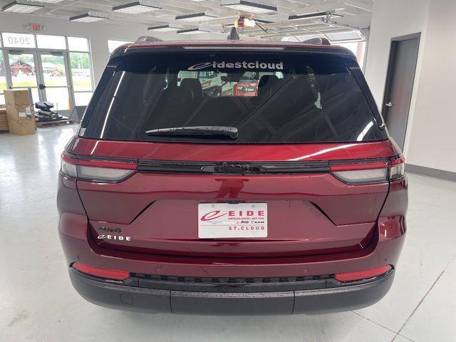 new 2025 Jeep Grand Cherokee car, priced at $42,854