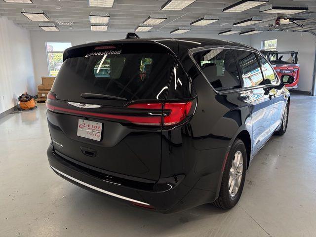 new 2026 Chrysler Pacifica car, priced at $42,262