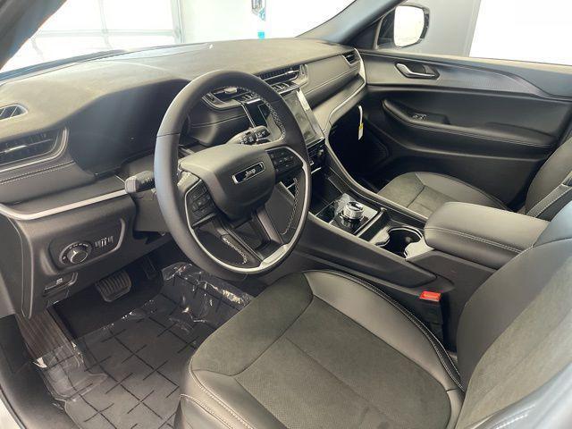 new 2025 Jeep Grand Cherokee L car, priced at $42,873