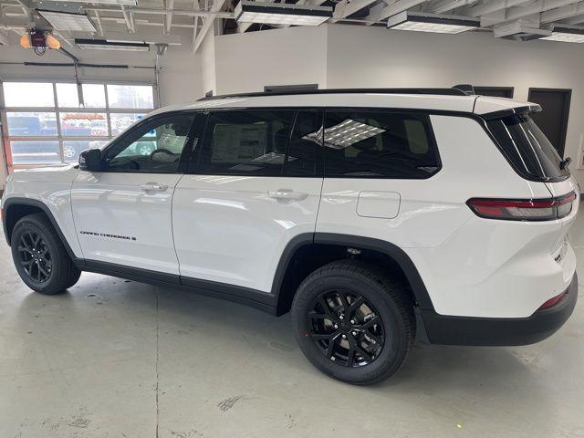 new 2025 Jeep Grand Cherokee L car, priced at $42,873