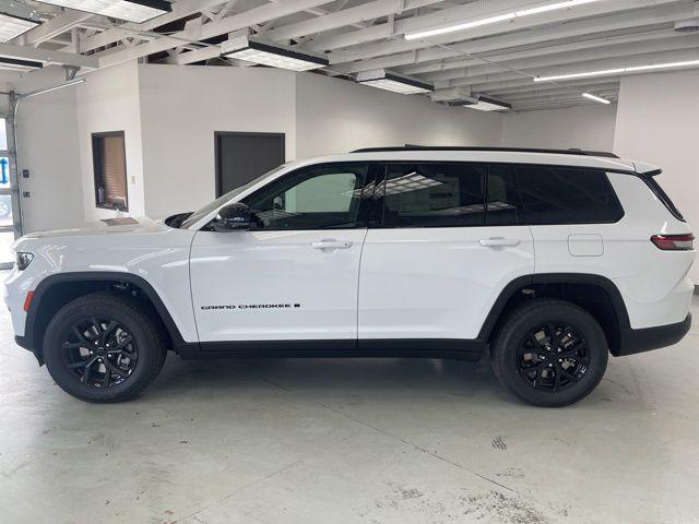 new 2025 Jeep Grand Cherokee L car, priced at $42,873