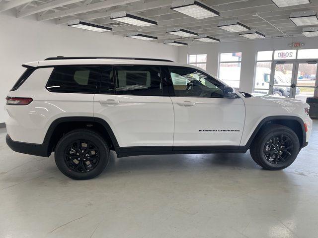 new 2025 Jeep Grand Cherokee L car, priced at $42,873