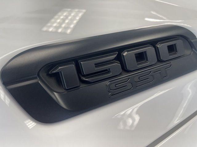 new 2025 Ram 1500 car, priced at $49,015
