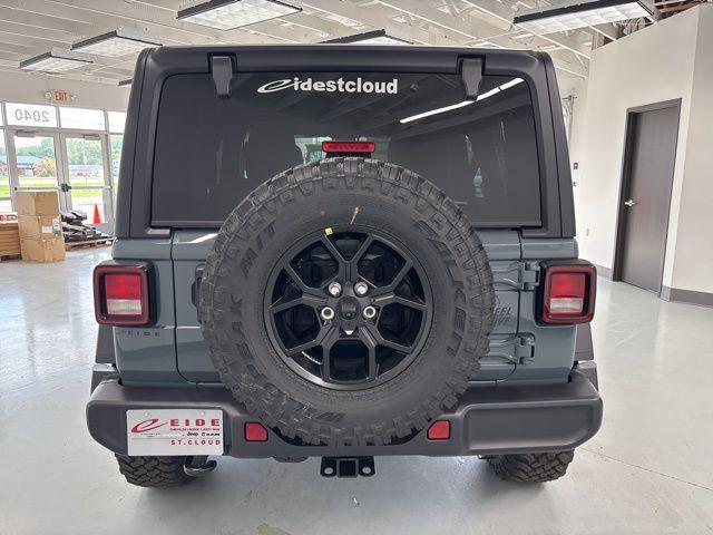 new 2025 Jeep Wrangler car, priced at $48,424