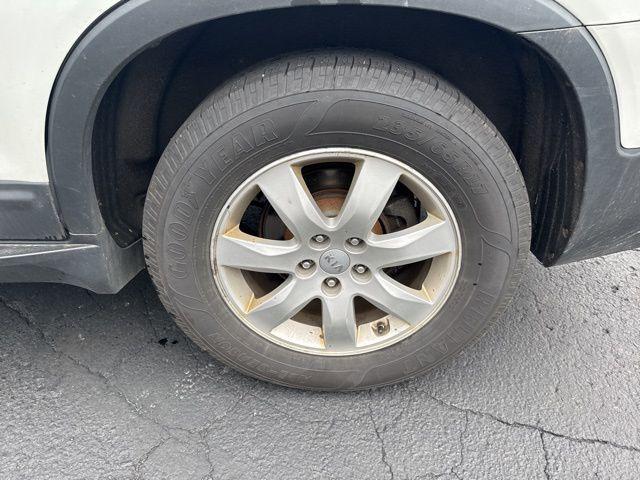 used 2012 Kia Sorento car, priced at $3,000