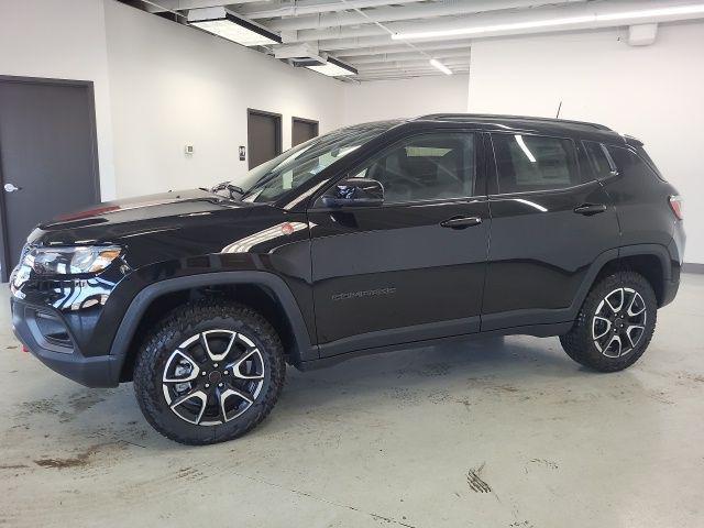 new 2025 Jeep Compass car, priced at $31,344