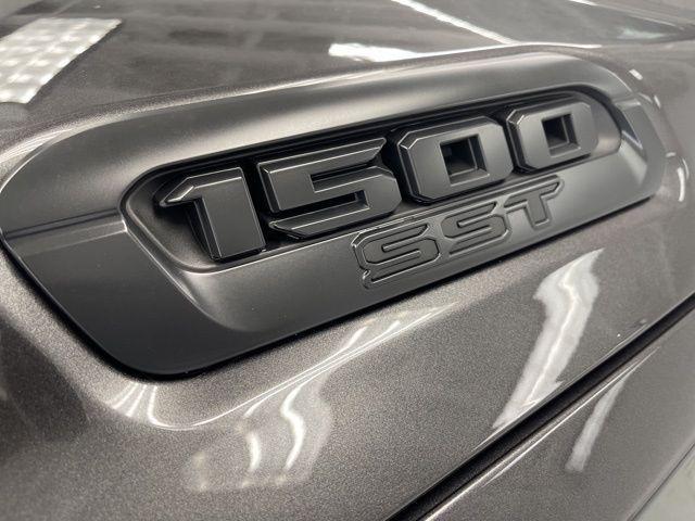 new 2025 Ram 1500 car, priced at $58,217