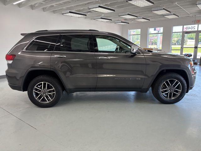 used 2021 Jeep Grand Cherokee car, priced at $28,000