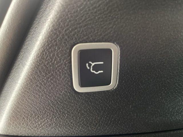 new 2025 Chrysler Pacifica car, priced at $53,554