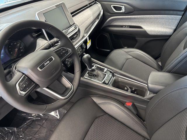 new 2025 Jeep Compass car, priced at $26,702