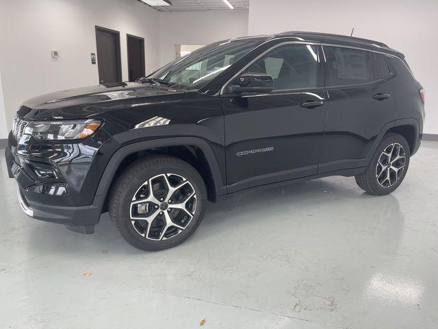 new 2025 Jeep Compass car, priced at $30,875