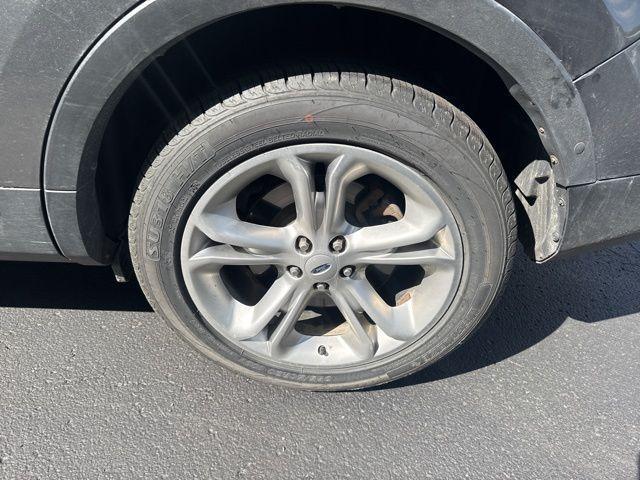 used 2015 Ford Explorer car, priced at $14,000