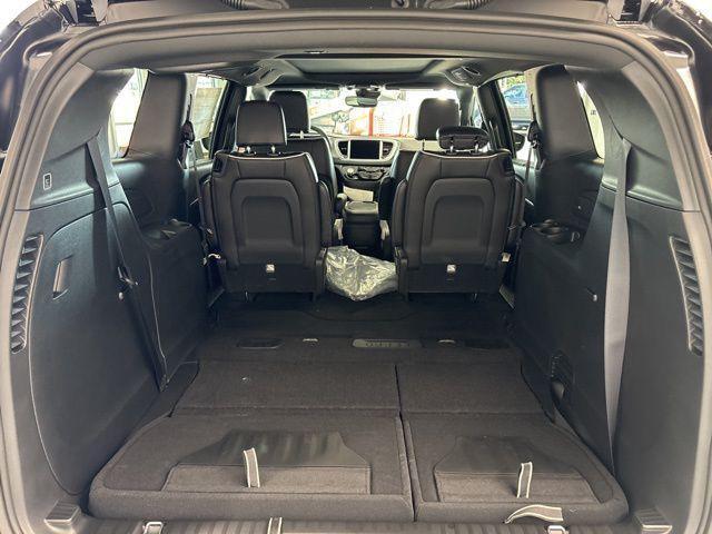 new 2026 Chrysler Pacifica car, priced at $53,453