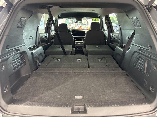 used 2024 Chevrolet Traverse car, priced at $39,000